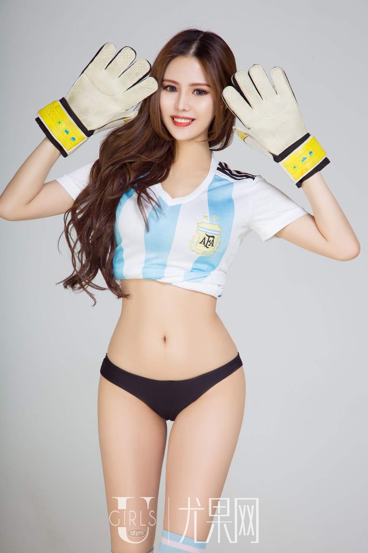 美女颜颜图片