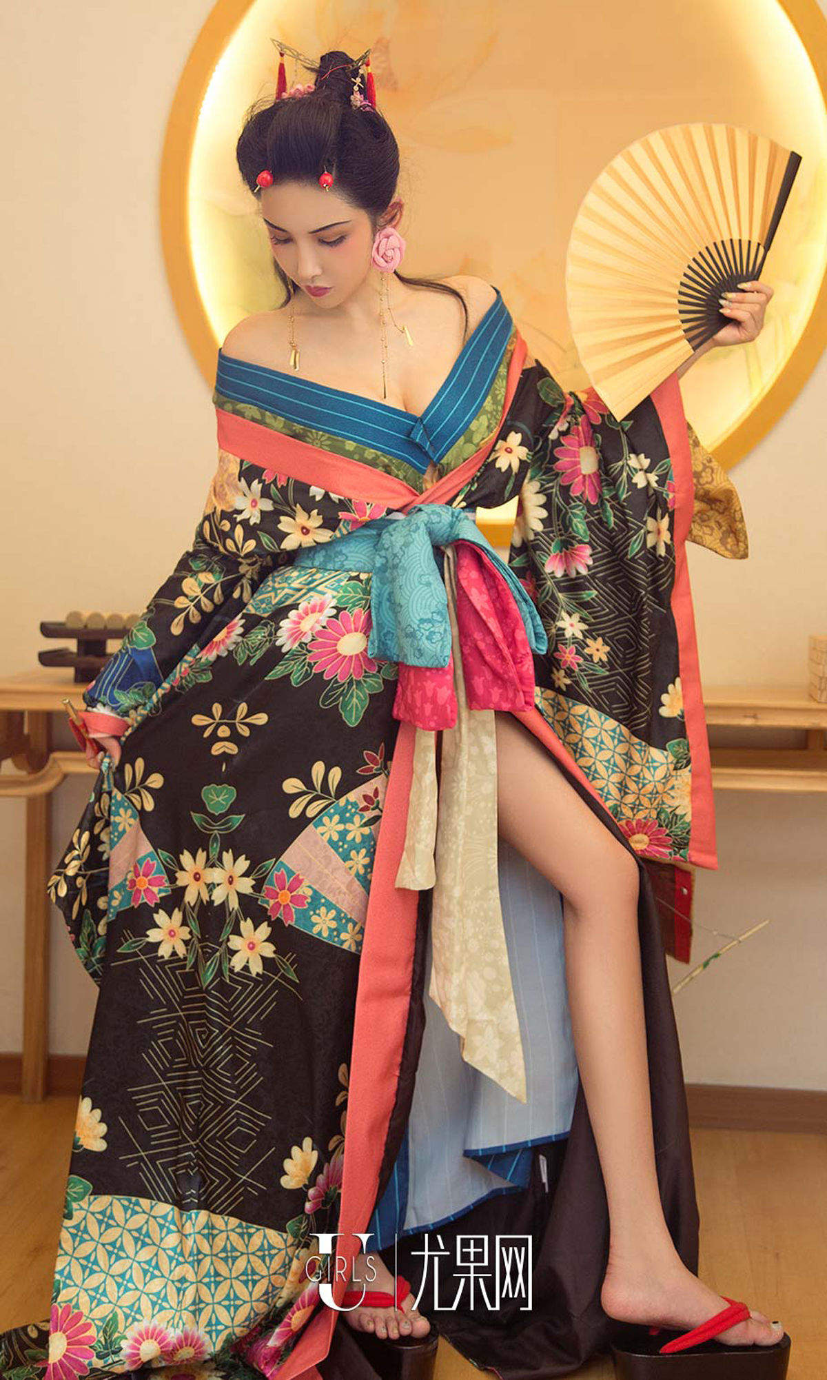 亚洲美女自拍球球尤画情人高清妹子高清妹子写真集图片