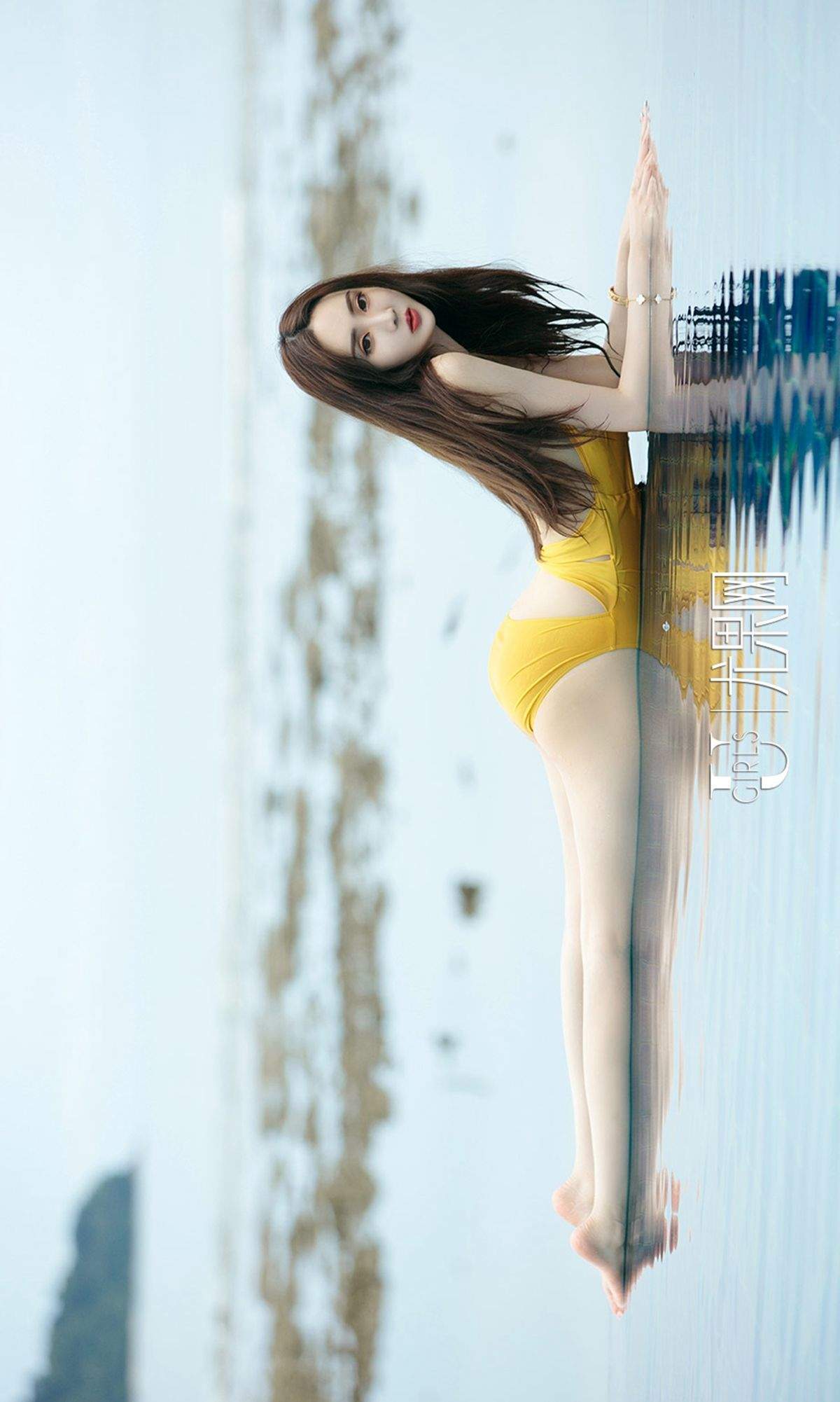 美艾娜女图片