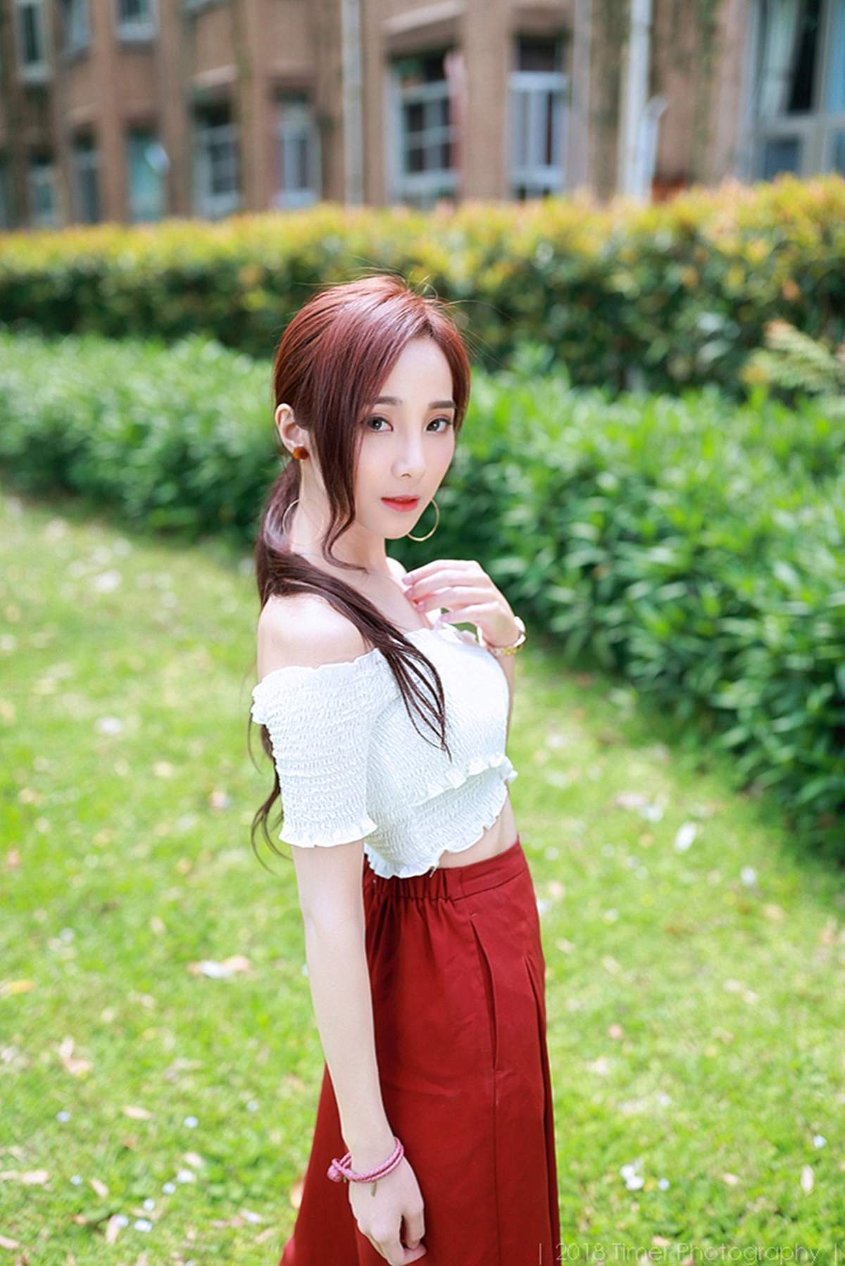 嫩模韩式三点式半遮半掩Lynne雨玄台大外拍写真集图片