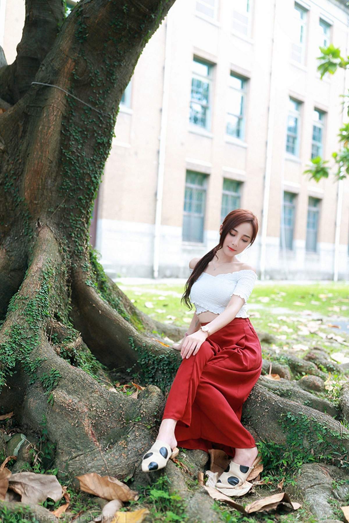 嫩模韩式三点式半遮半掩Lynne雨玄台大外拍写真集图片