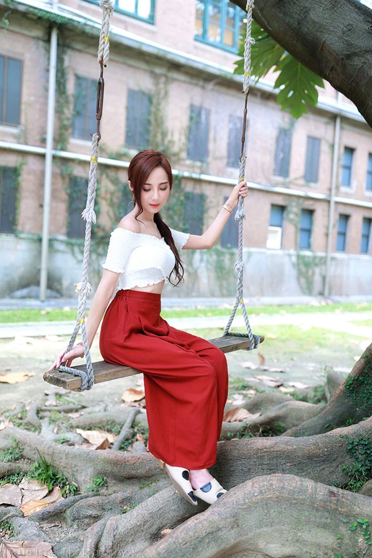 嫩模韩式三点式半遮半掩Lynne雨玄台大外拍写真集图片
