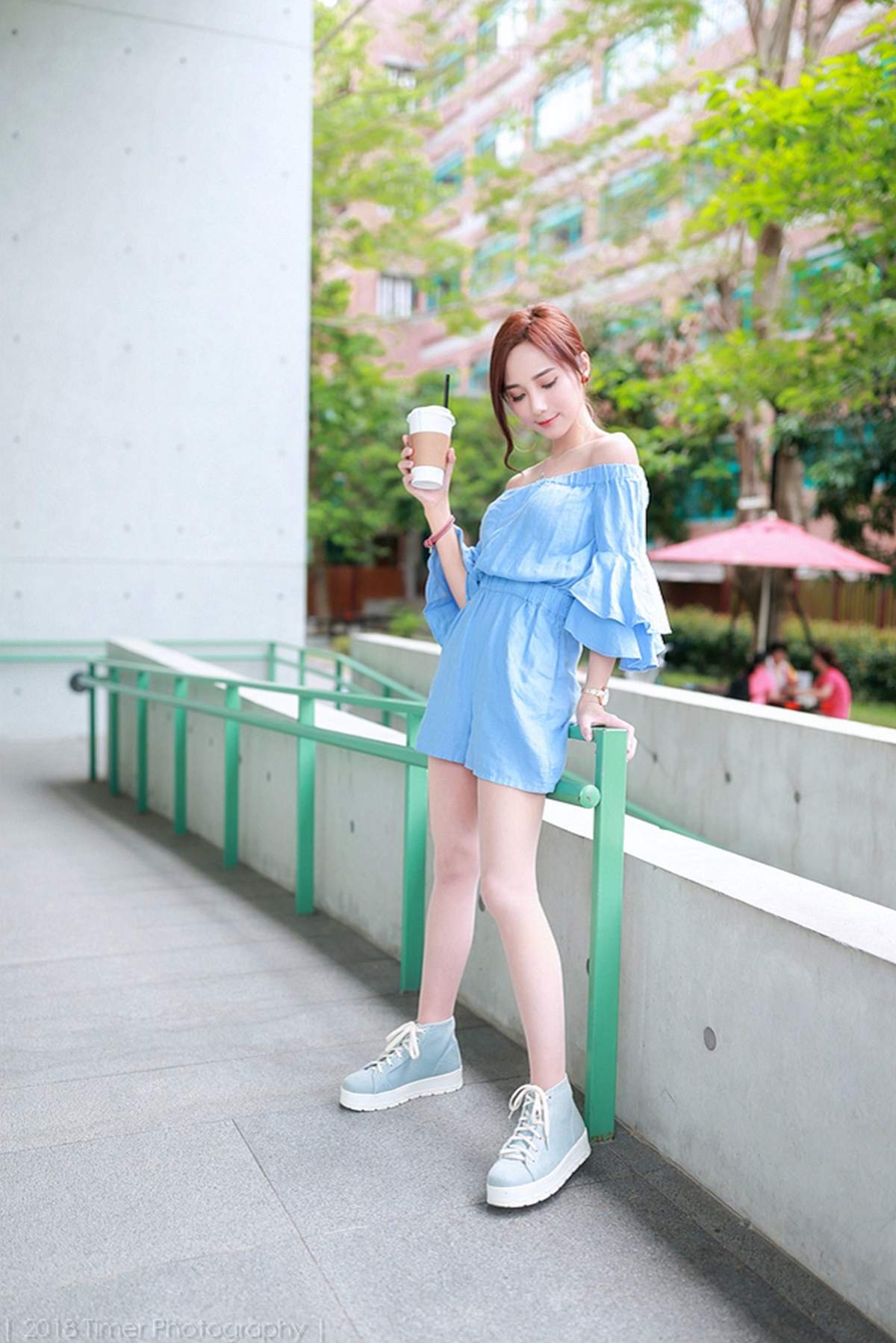 嫩模韩式三点式半遮半掩Lynne雨玄台大外拍写真集图片