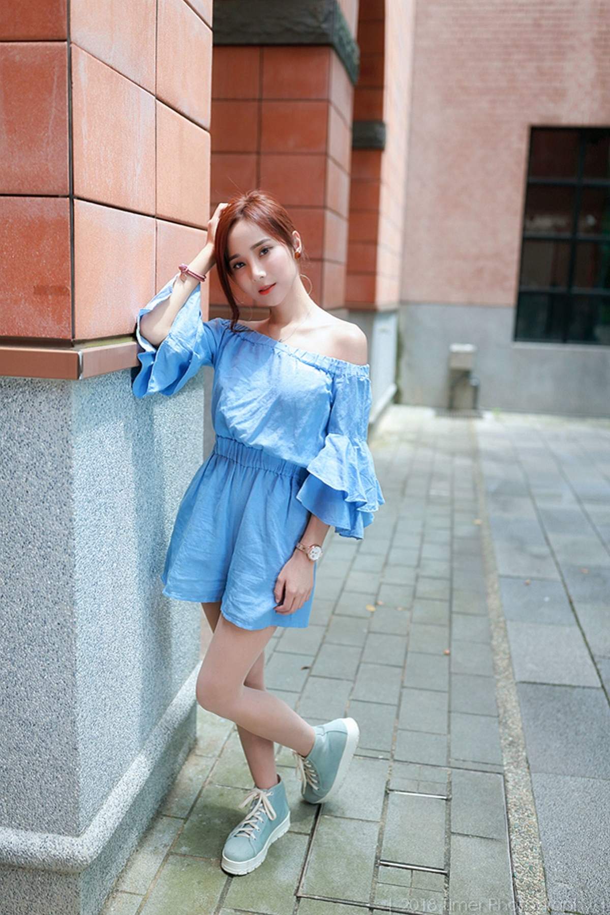 嫩模韩式三点式半遮半掩Lynne雨玄台大外拍写真集图片