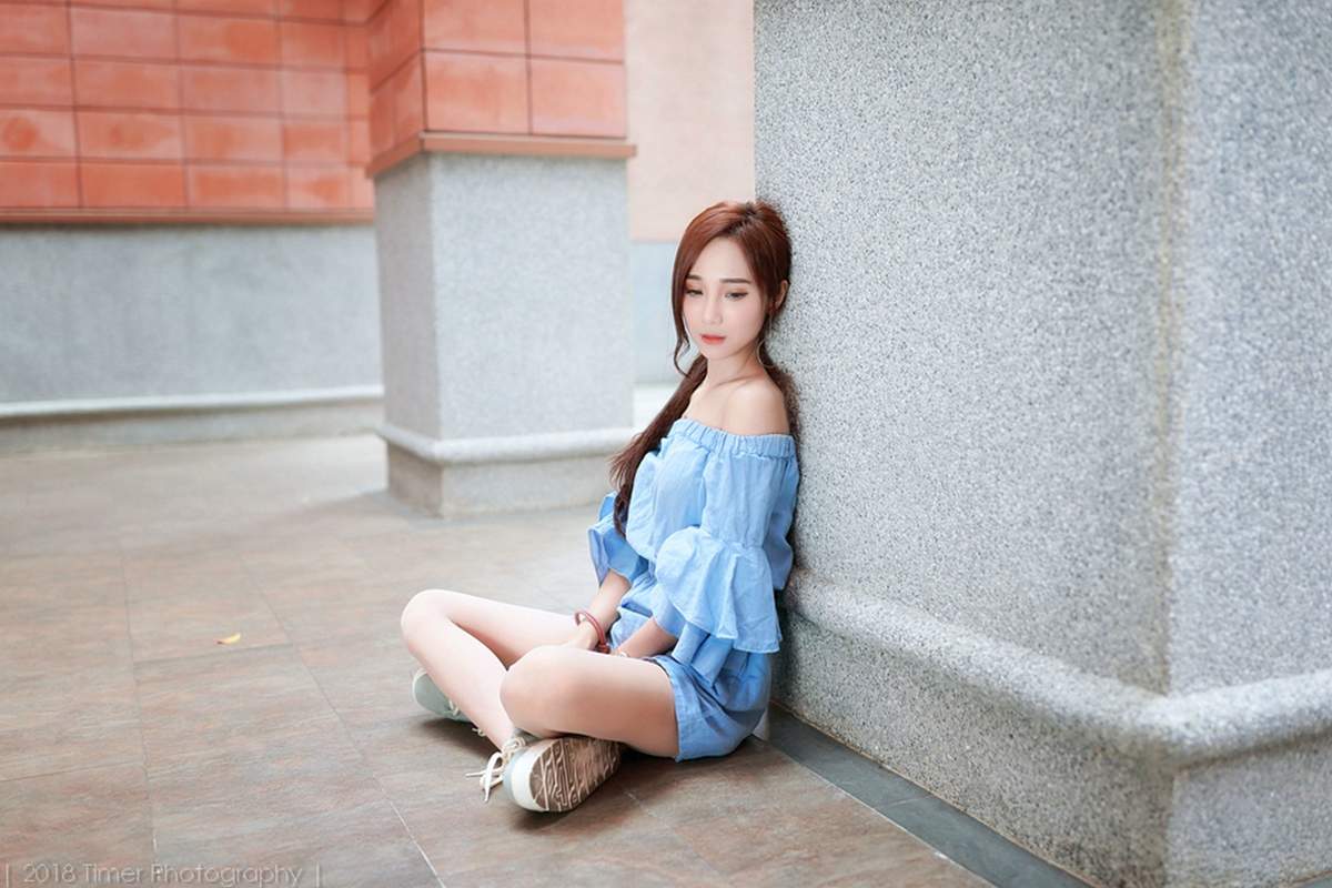 嫩模韩式三点式半遮半掩Lynne雨玄台大外拍写真集图片