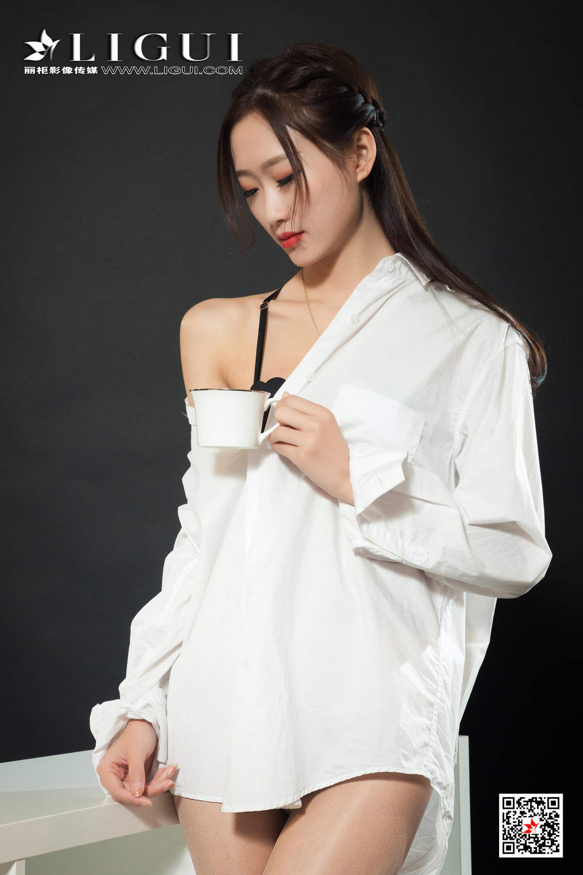 王炜炜图片