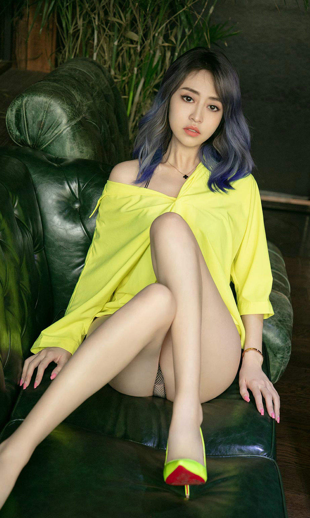 美女葵皇图片
