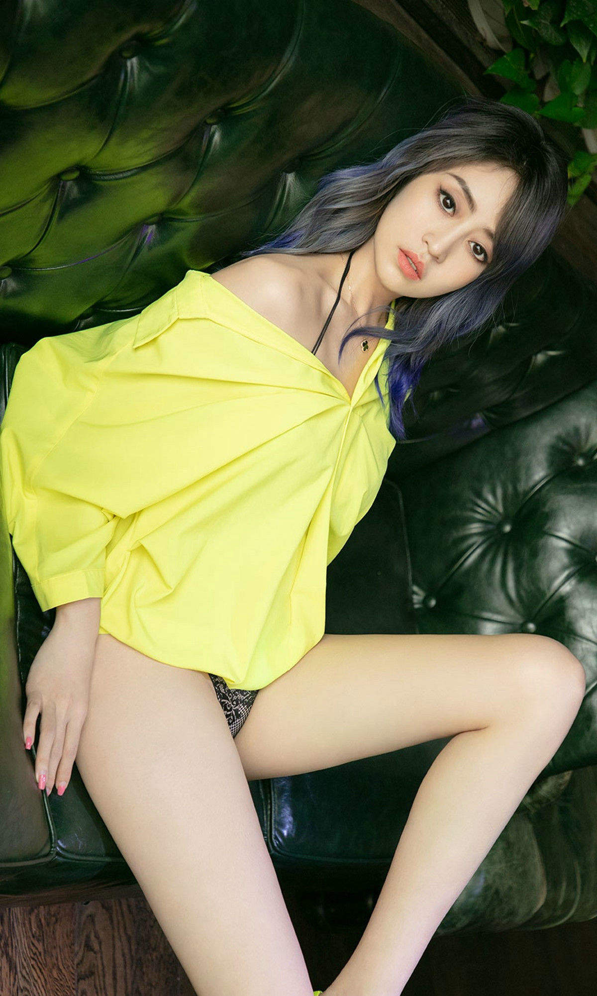 美女葵皇图片