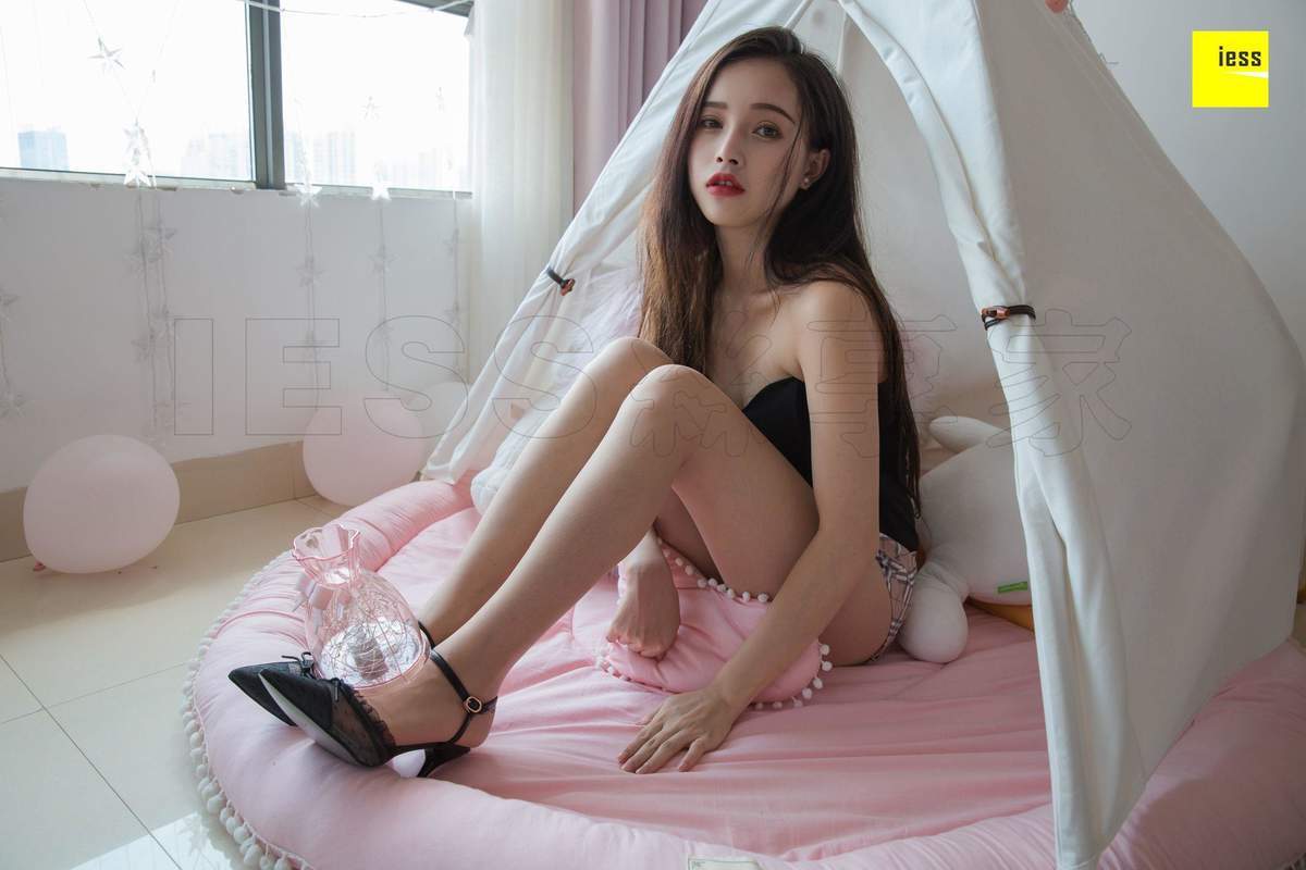 美女小羽图片