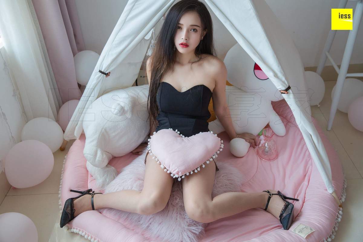 美女小羽图片