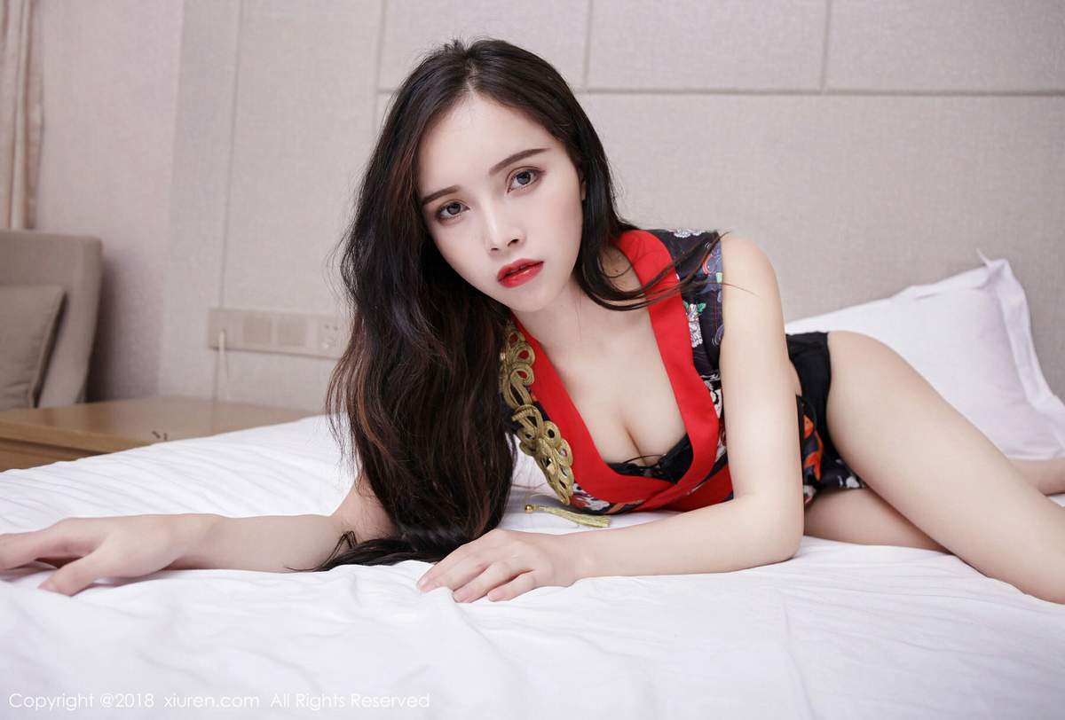 美女小羽图片