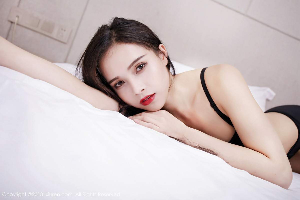 美女小羽图片