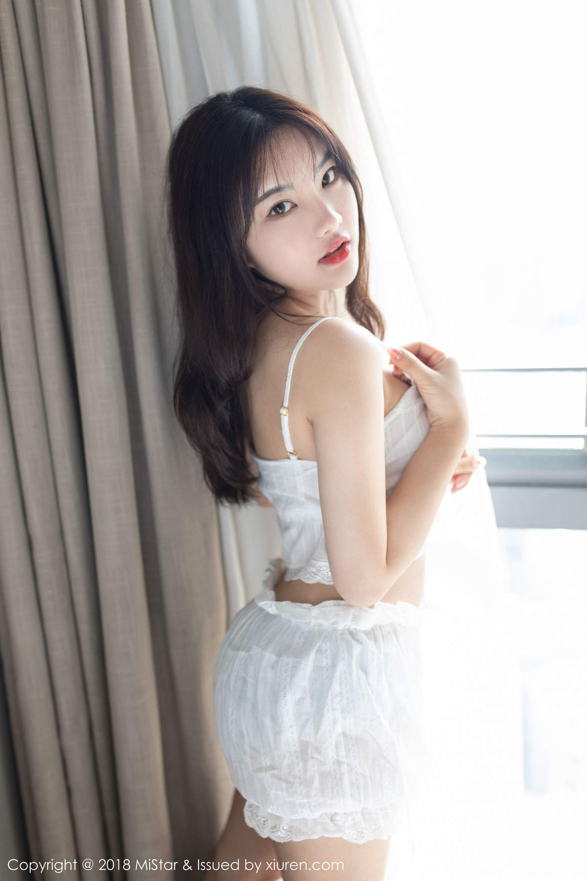 韩国美女模特小家碧玉般的性感高清妹子写真集图片