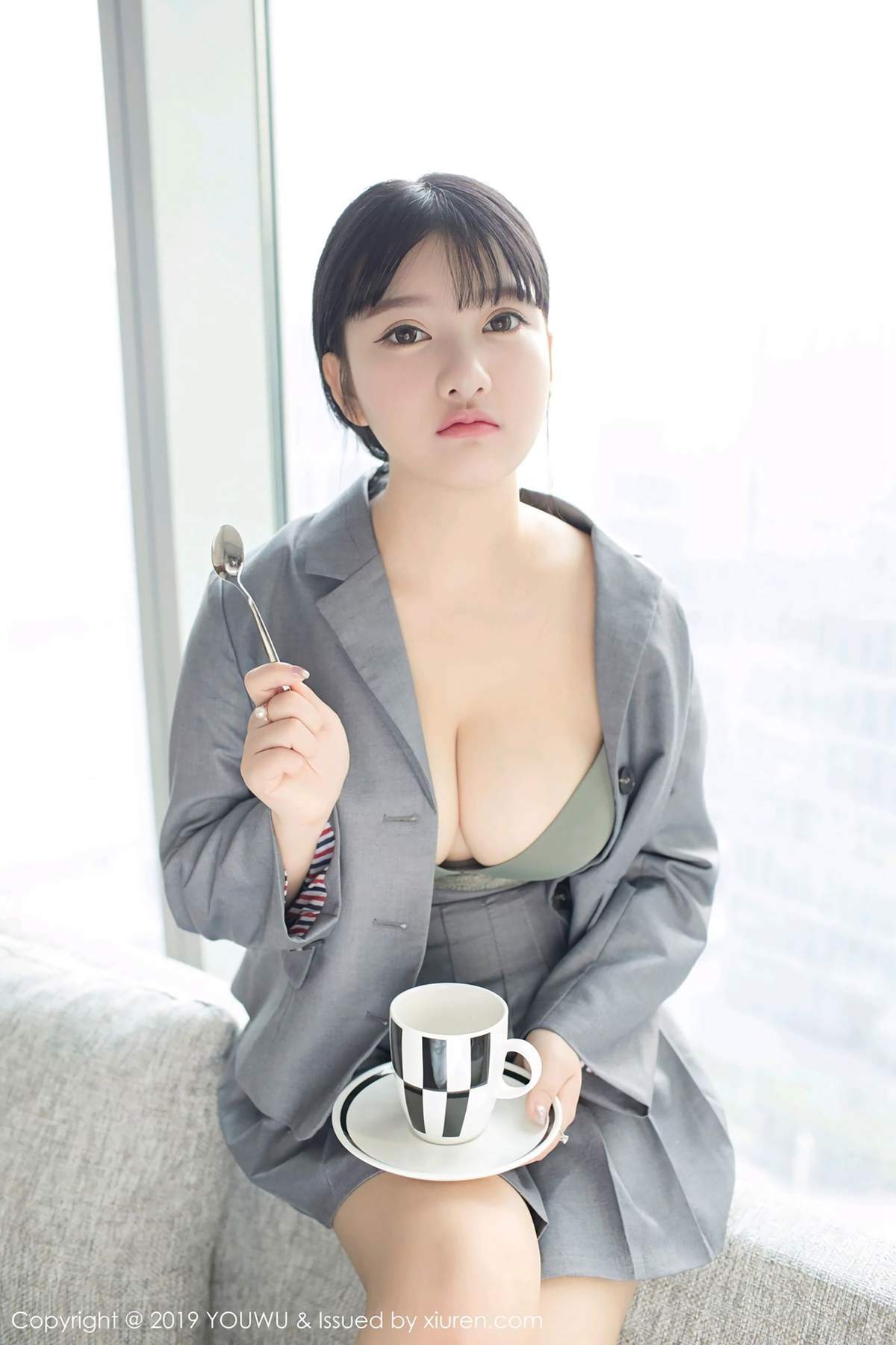 小尤奈图片