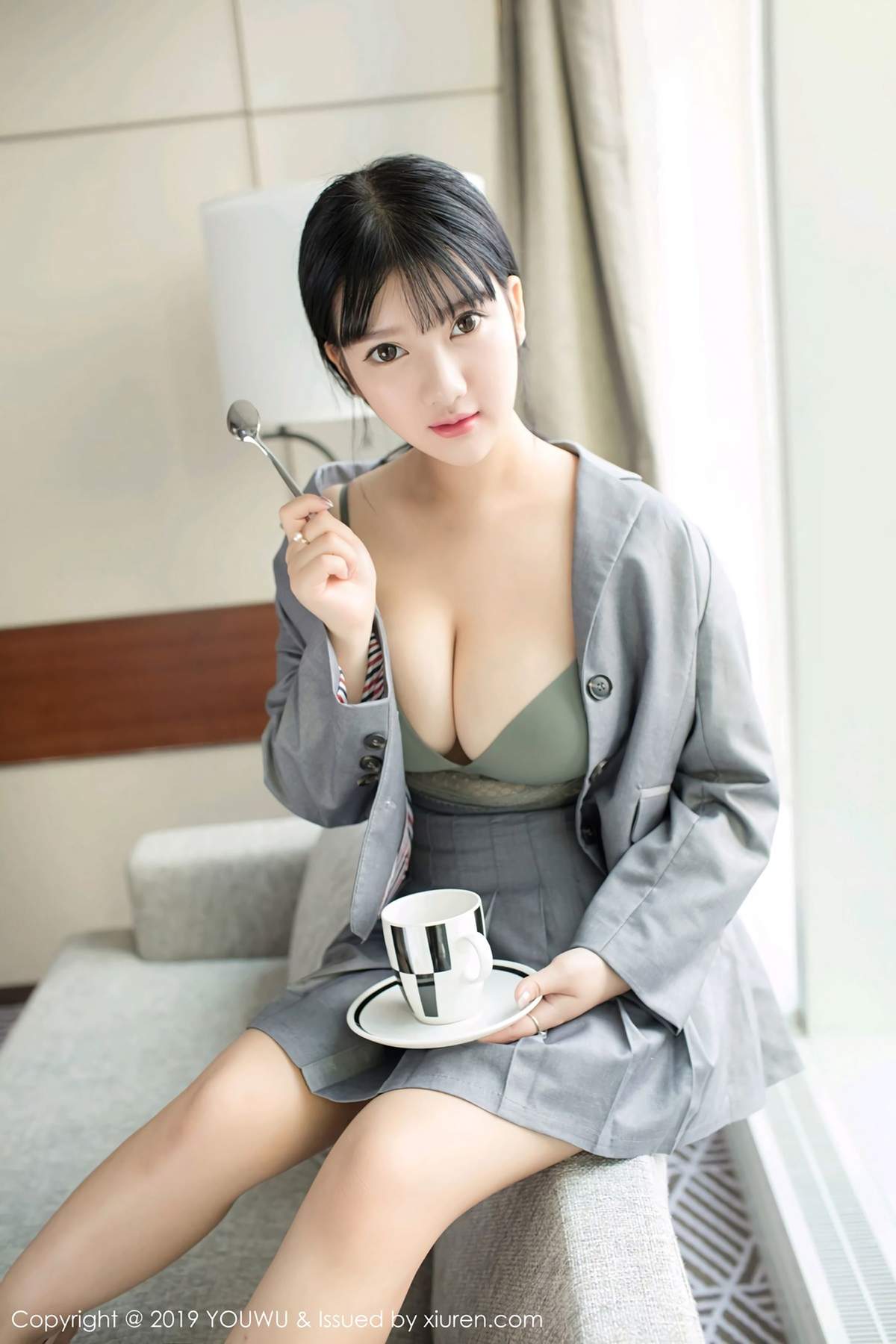 小尤奈图片