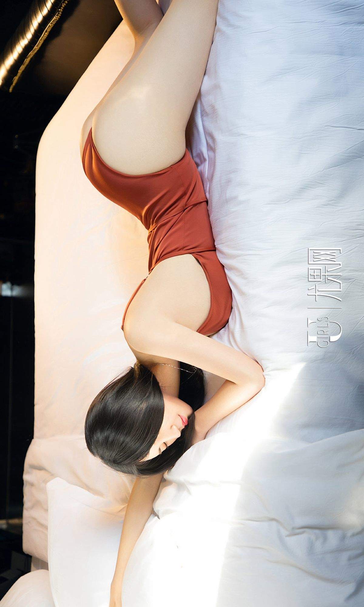 叶瑾瑶图片