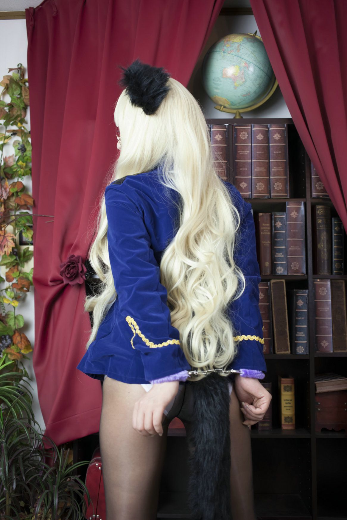 日本美女円ちゃみStrikeWitchesPerrine-H.Clostermann写真集图片