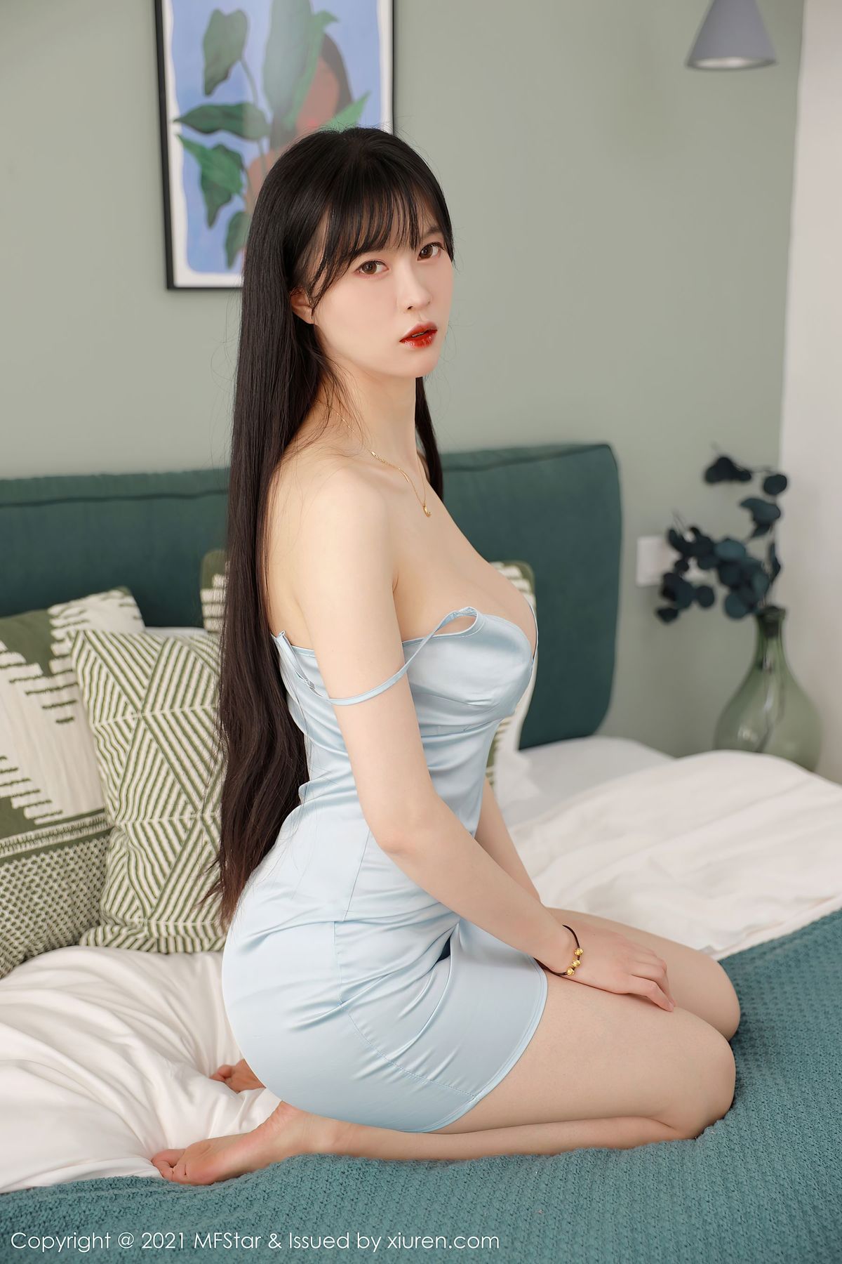 内地90后平面模特桃香子三面喜欢高清美女写真集图片