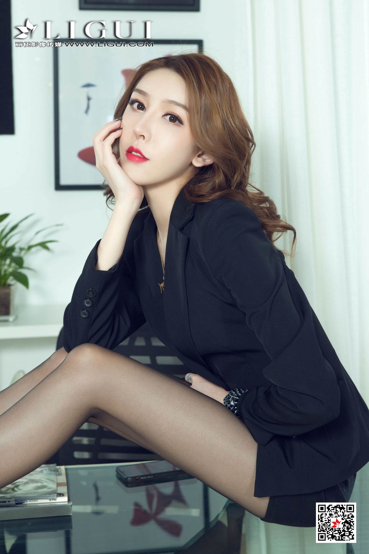亚洲妹妹内衣腿模兔子女仆绳艺网络丽人写真集图片