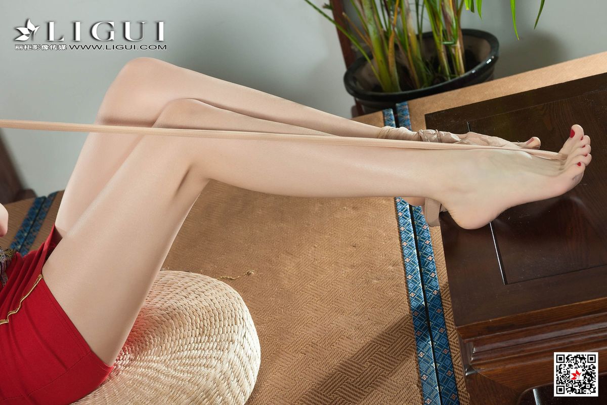 亚洲妹妹内衣腿模兔子女仆绳艺网络丽人写真集图片