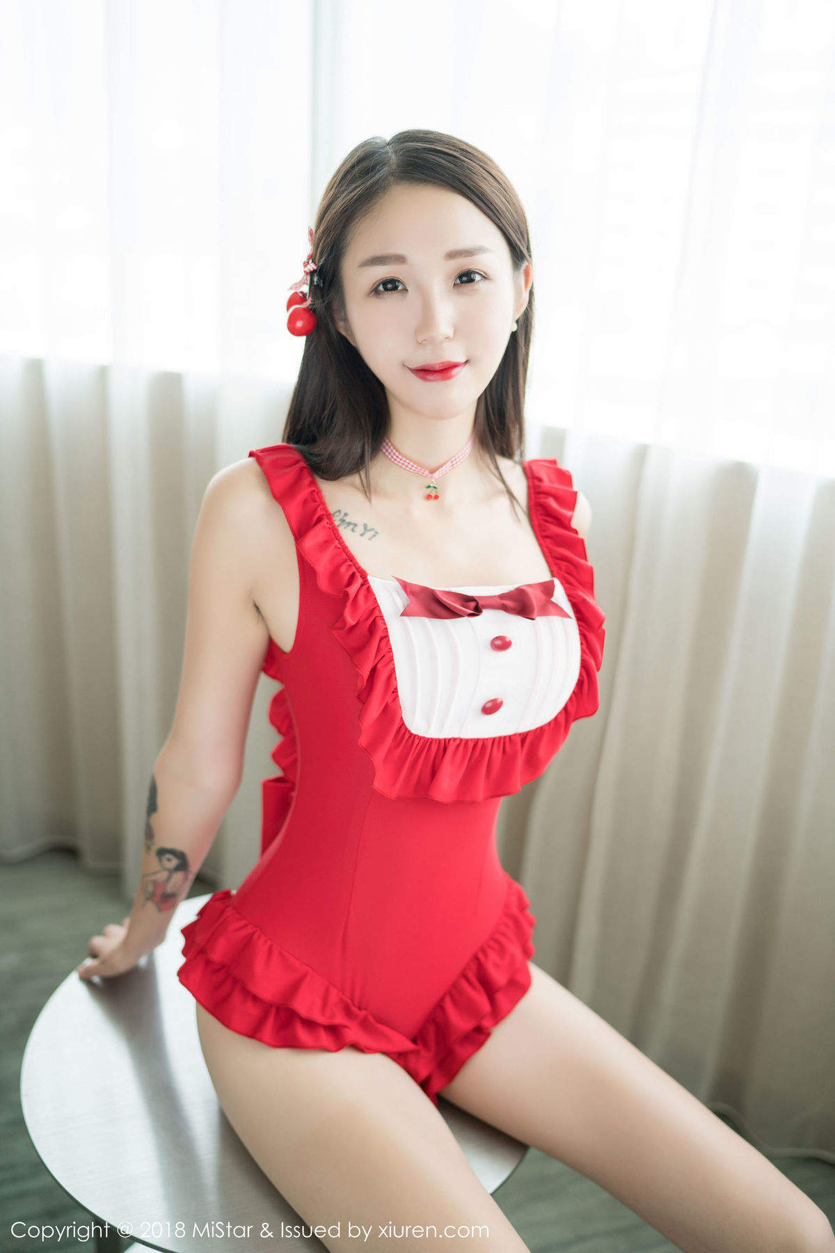 亚洲嫩模上演制服诱惑白沫新年福利高清写真集图片