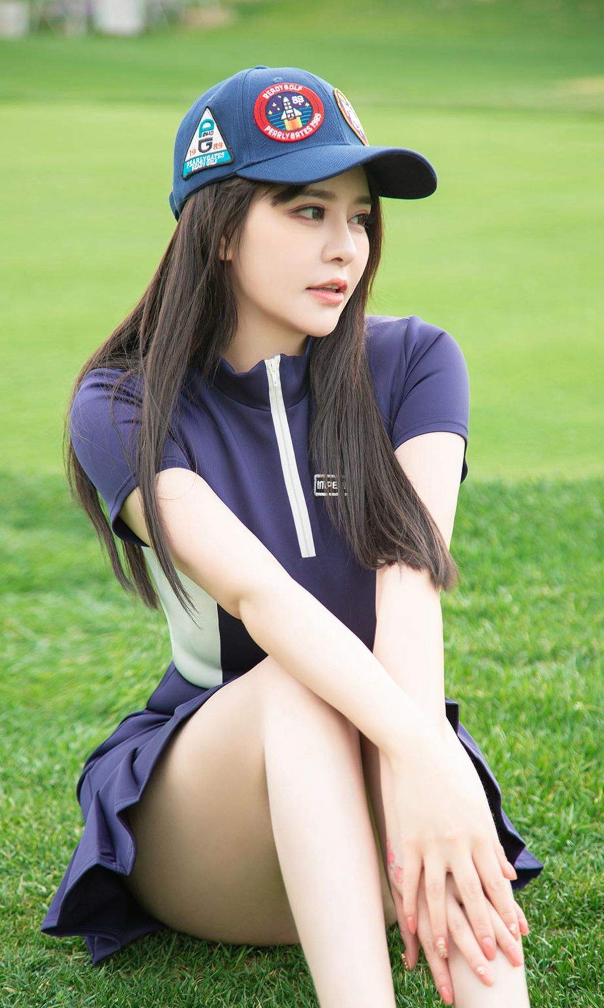 运动装美女图片