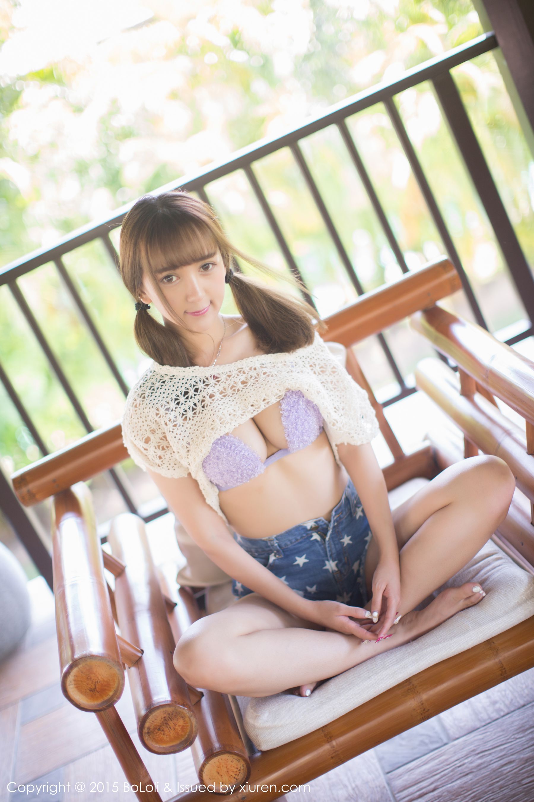 热裤美女图片