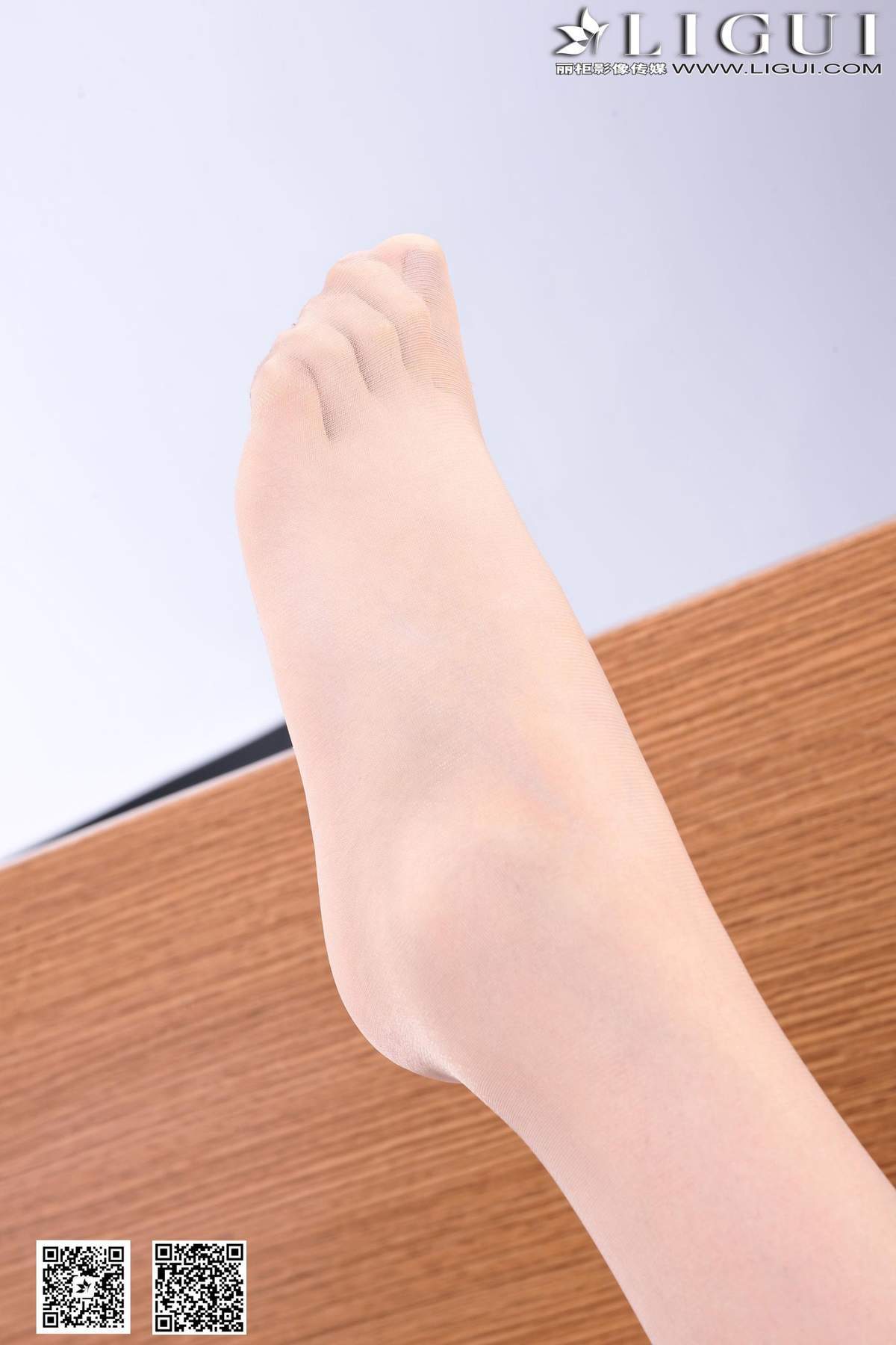 Model小杨幂水手服美女美足美腿上中下全集美腿玉足写真图片图片