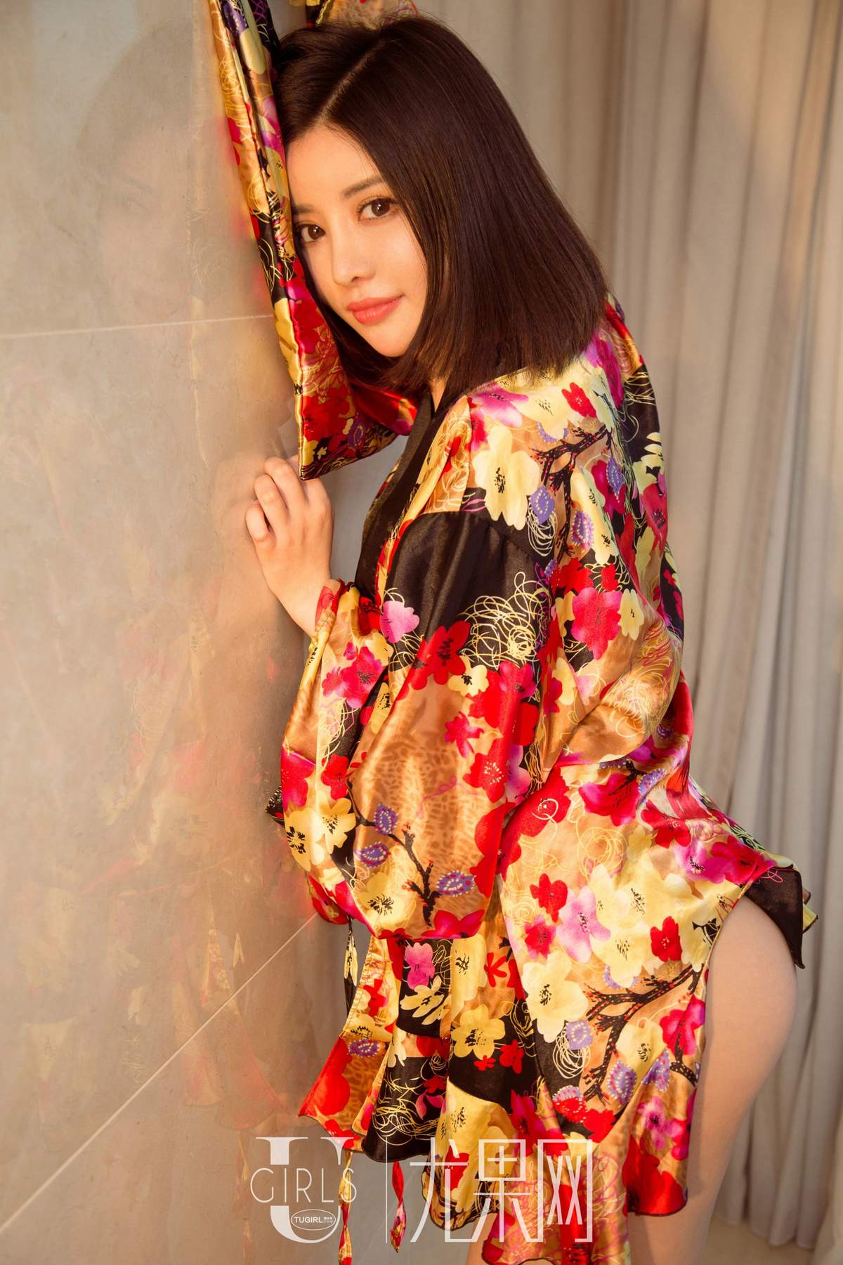 广州模特公司土肥圆矮挫丑黑穷婀娜多姿的娇躯高清写真集图片