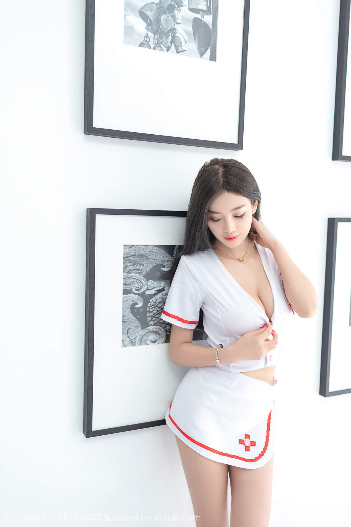 亚洲mm易阳Silvia魔鬼般惹火的身材高清美女壁纸图片