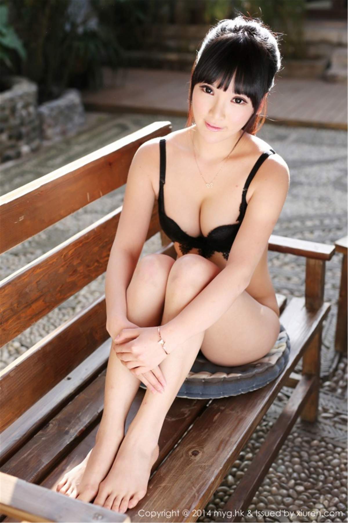勾魂尤物妮儿Bluelabel外拍2套清新内衣高清写真集图片