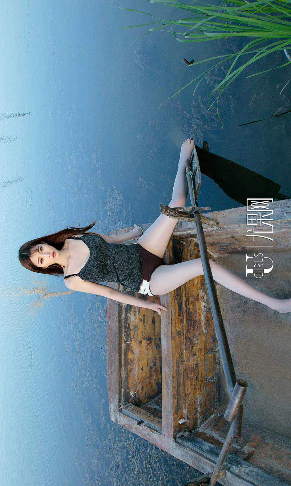 亚洲女人天堂林琳一半沙漠一半水高清mm写真集图片