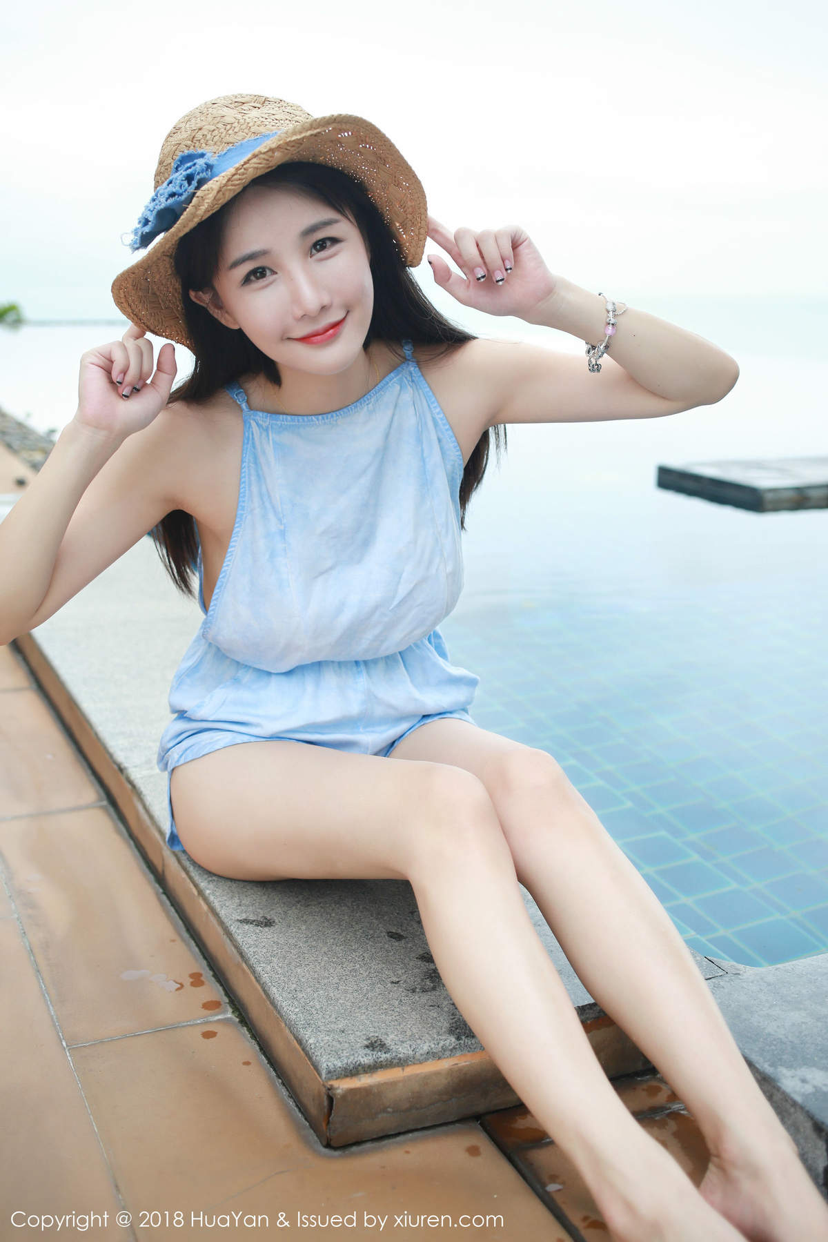 亚洲女人天堂林琳一半沙漠一半水高清mm写真集图片
