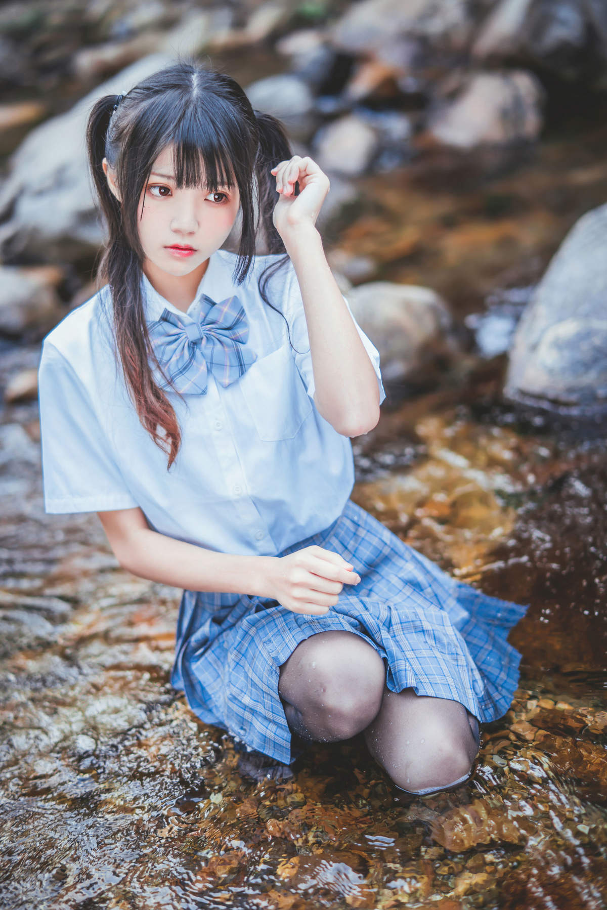 亚洲女人天堂林琳一半沙漠一半水高清mm写真集图片