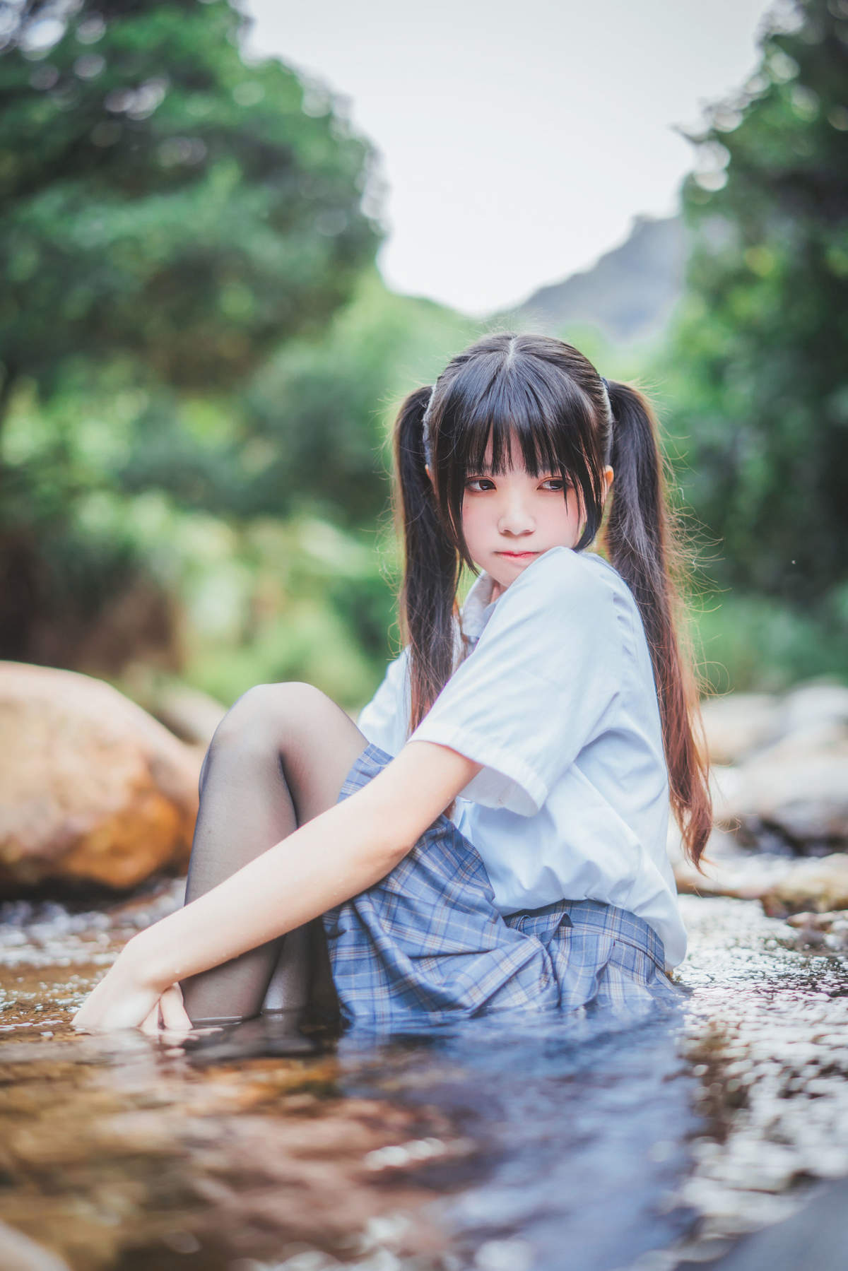 亚洲女人天堂林琳一半沙漠一半水高清mm写真集图片