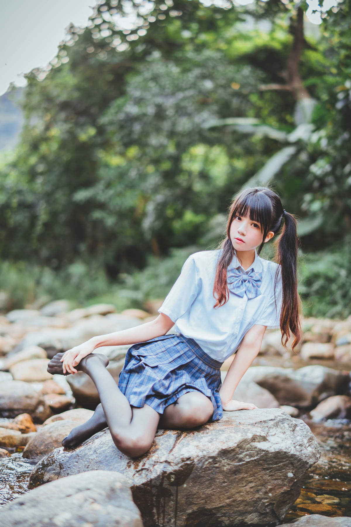 亚洲女人天堂林琳一半沙漠一半水高清mm写真集图片
