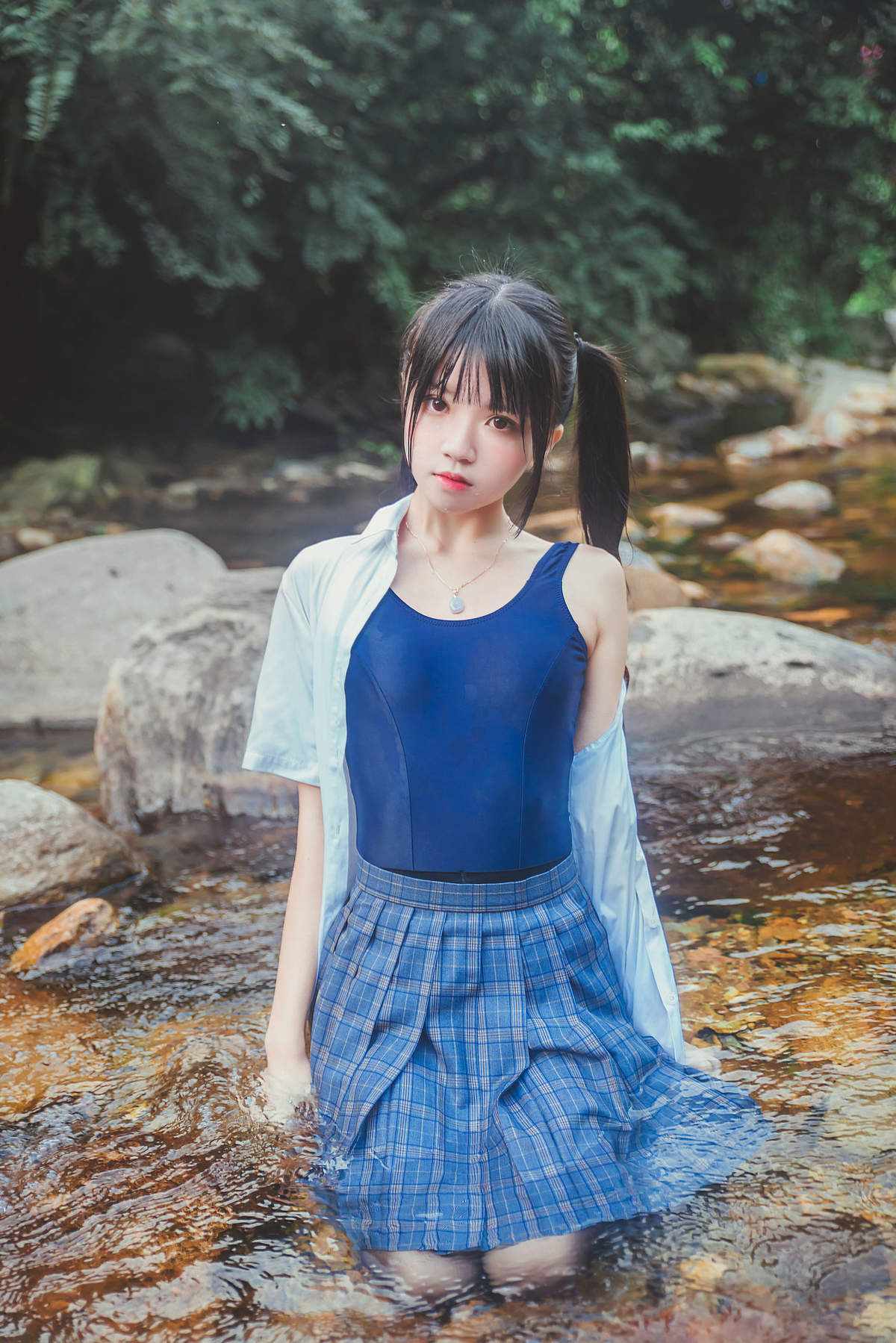亚洲女人天堂林琳一半沙漠一半水高清mm写真集图片