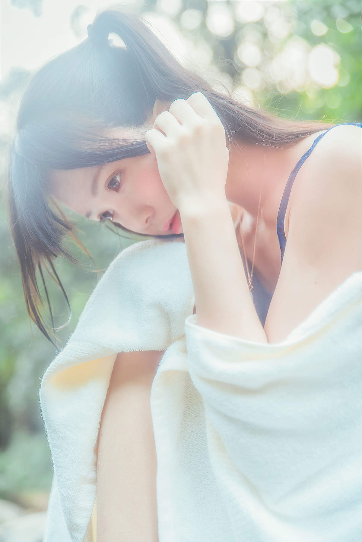 亚洲女人天堂林琳一半沙漠一半水高清mm写真集图片