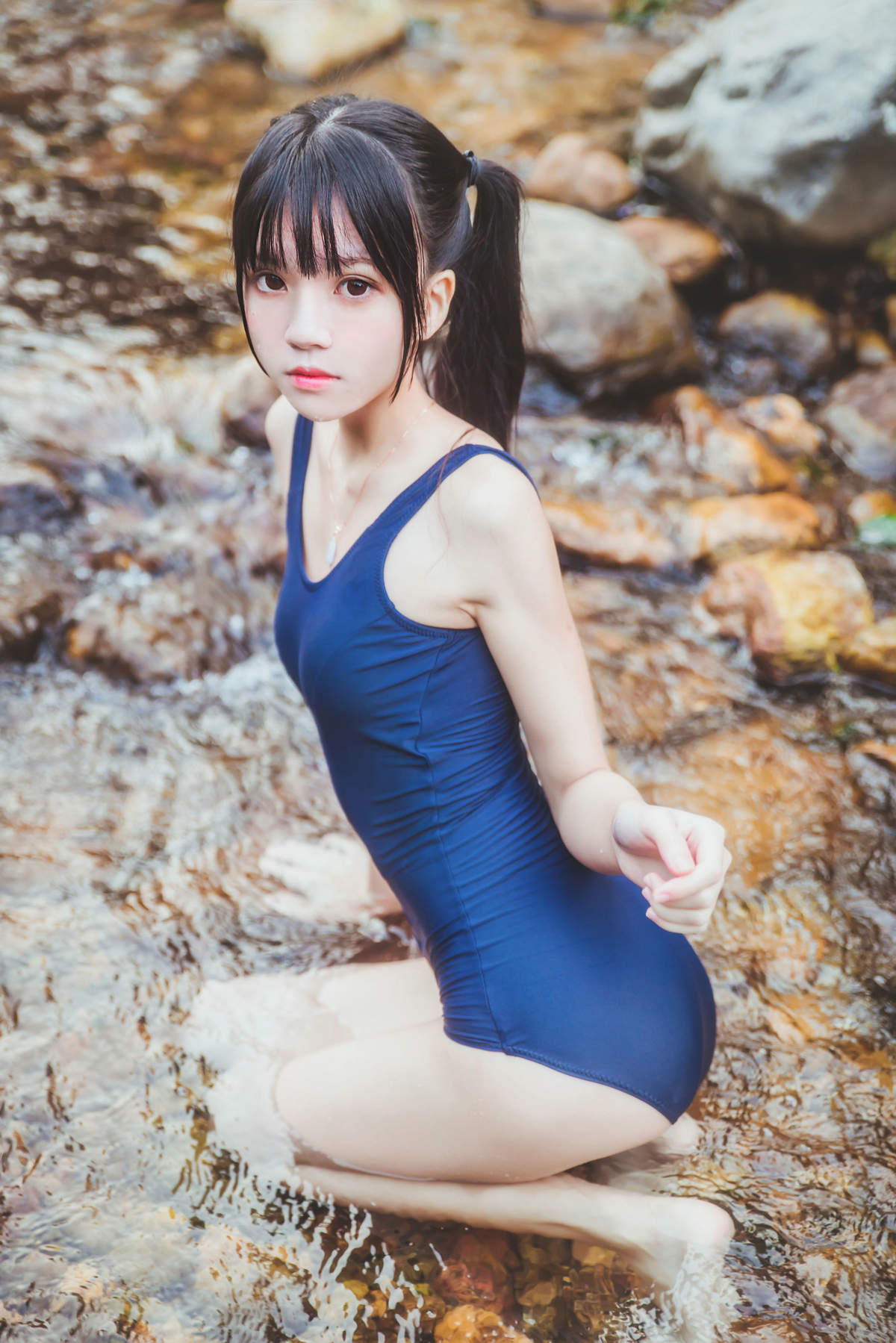 亚洲女人天堂林琳一半沙漠一半水高清mm写真集图片