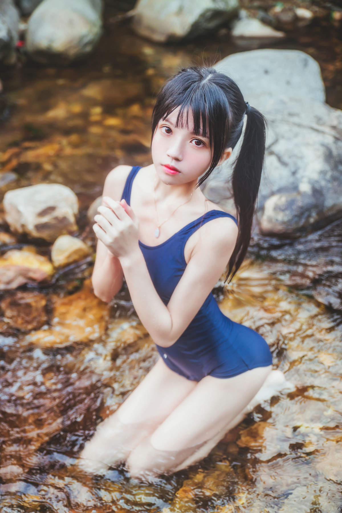 亚洲女人天堂林琳一半沙漠一半水高清mm写真集图片