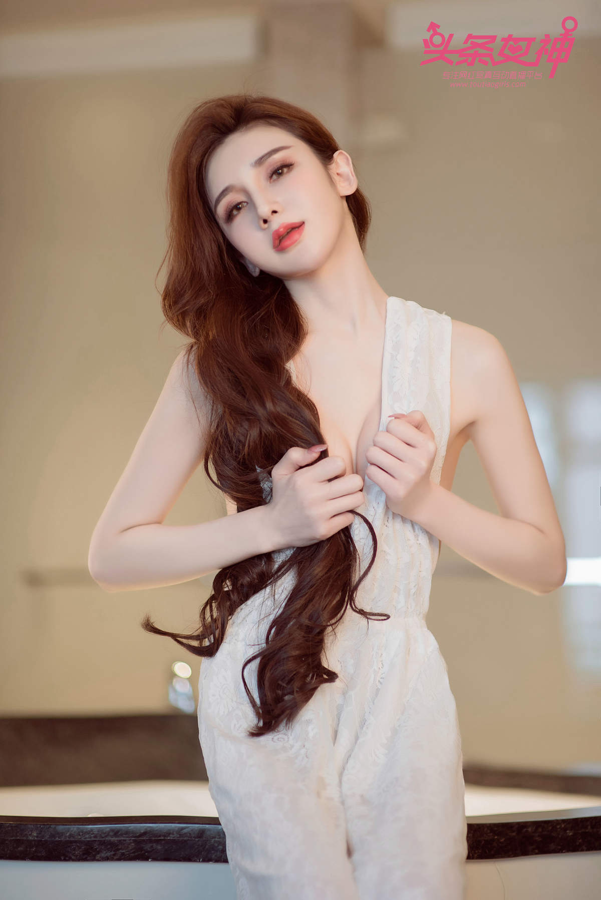 高跟美女Model凌凌婚纱高跟丝足上下全集美腿玉足写真图片图片