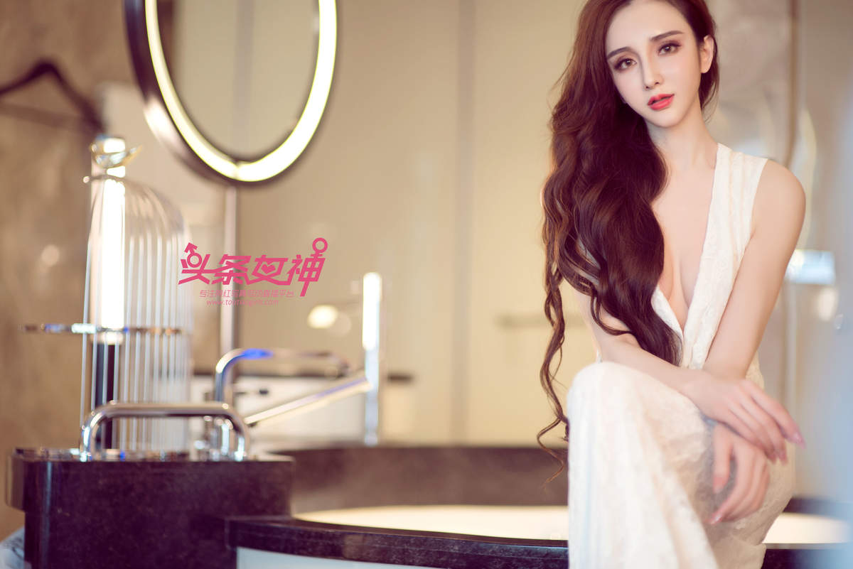 高跟美女Model凌凌婚纱高跟丝足上下全集美腿玉足写真图片图片