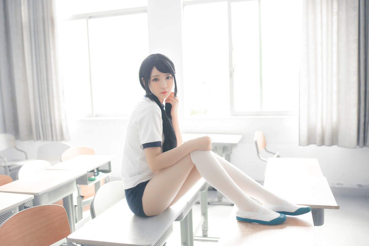体操美女图片