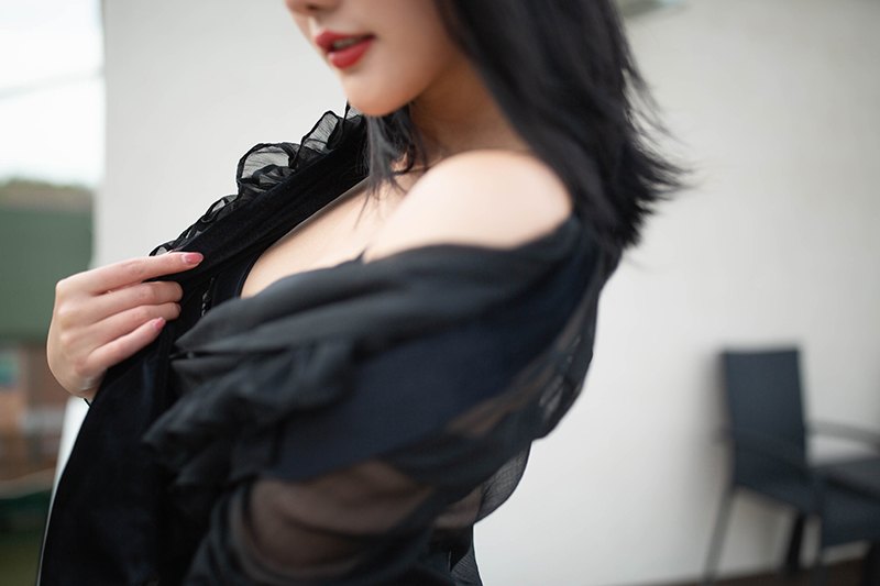 丝袜美腿图热辣总裁阿朱美腿酥胸莫名发情露骨高清美女写真图片图片