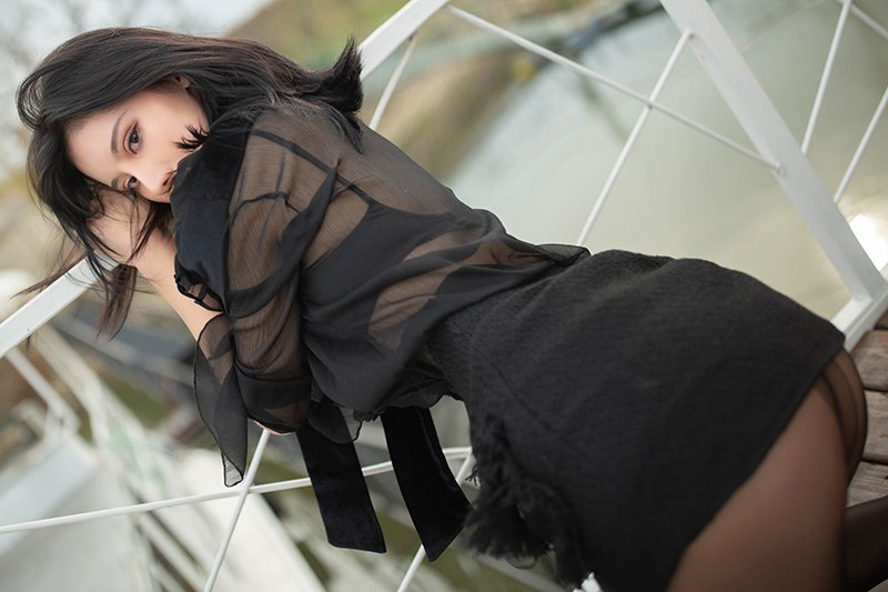丝袜美腿图热辣总裁阿朱美腿酥胸莫名发情露骨高清美女写真图片图片