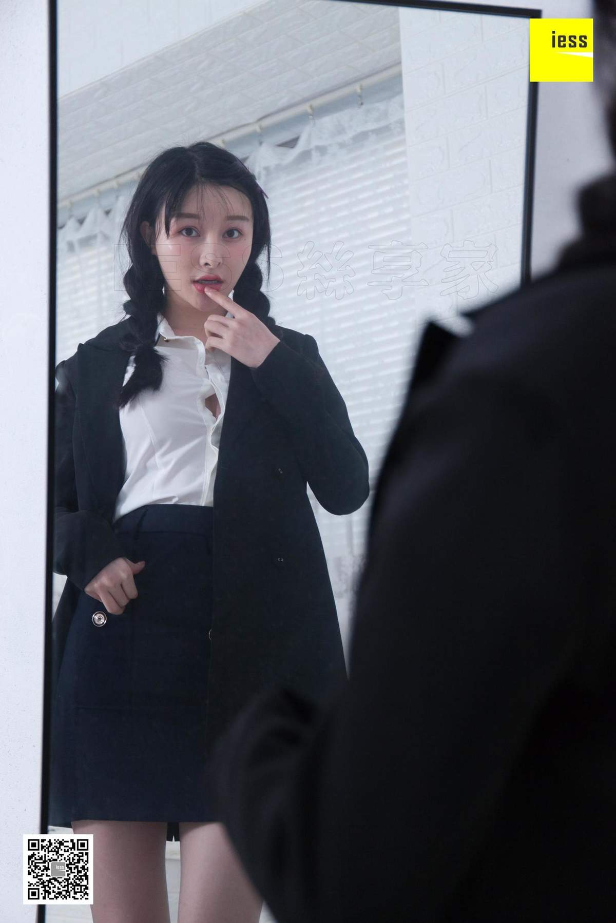 丝袜美腿图热辣总裁阿朱美腿酥胸莫名发情露骨高清美女写真图片图片