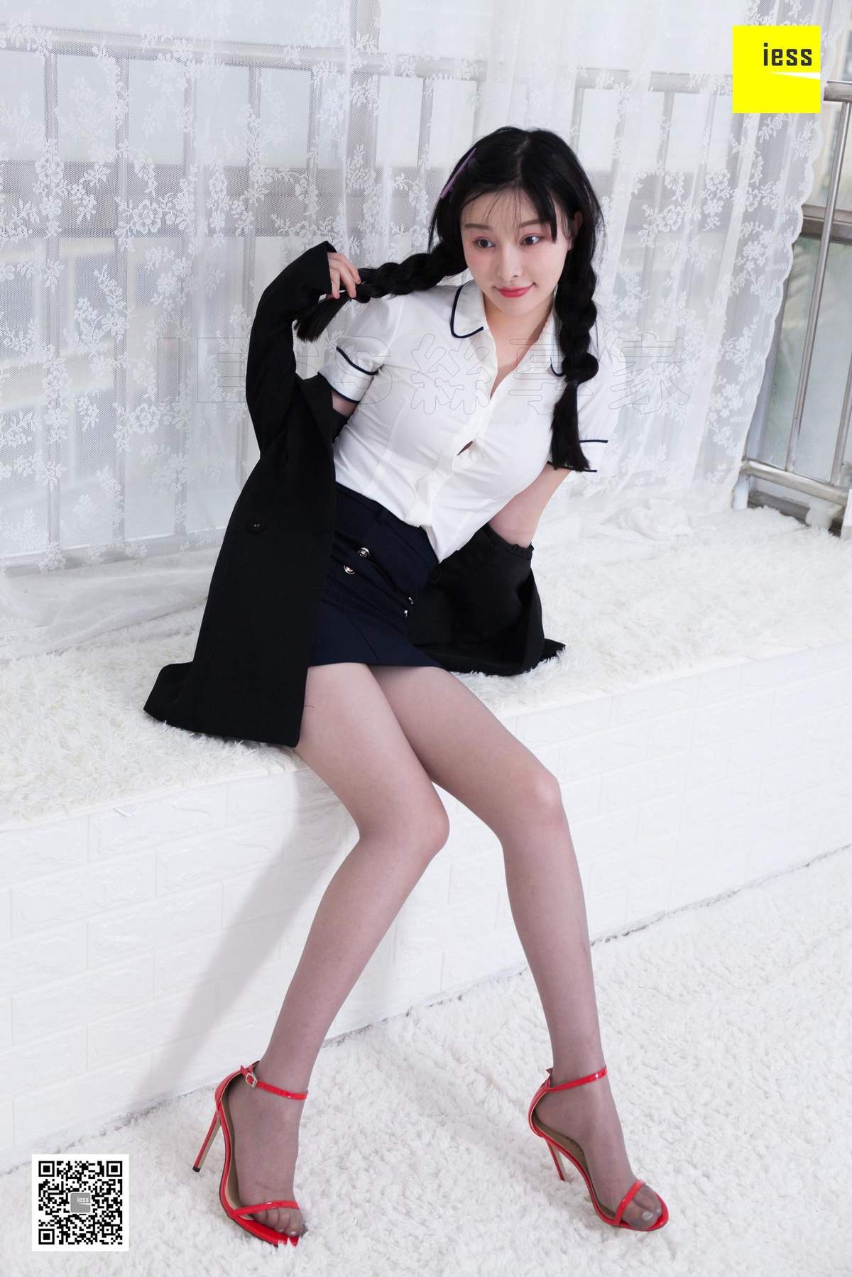 丝袜美腿图热辣总裁阿朱美腿酥胸莫名发情露骨高清美女写真图片图片