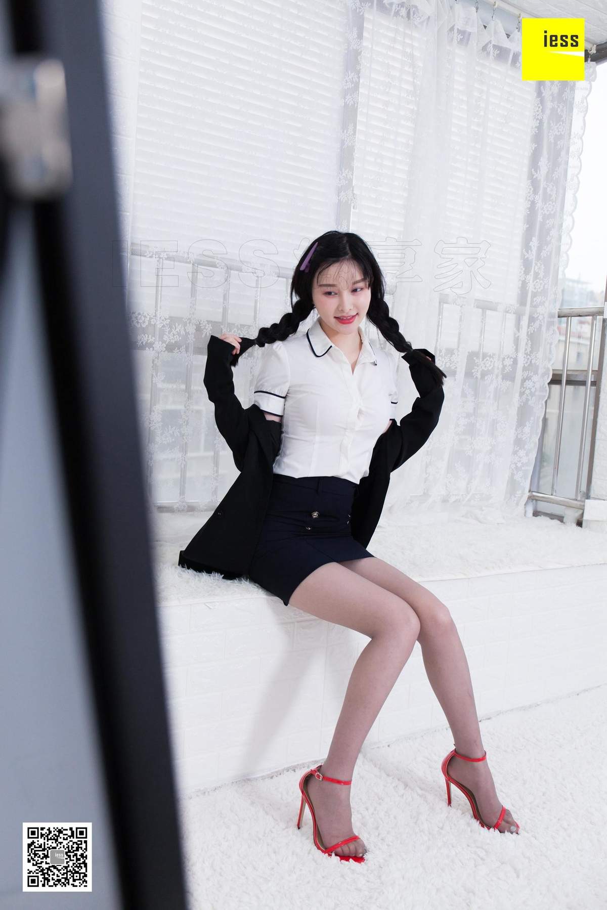 丝袜美腿图热辣总裁阿朱美腿酥胸莫名发情露骨高清美女写真图片图片
