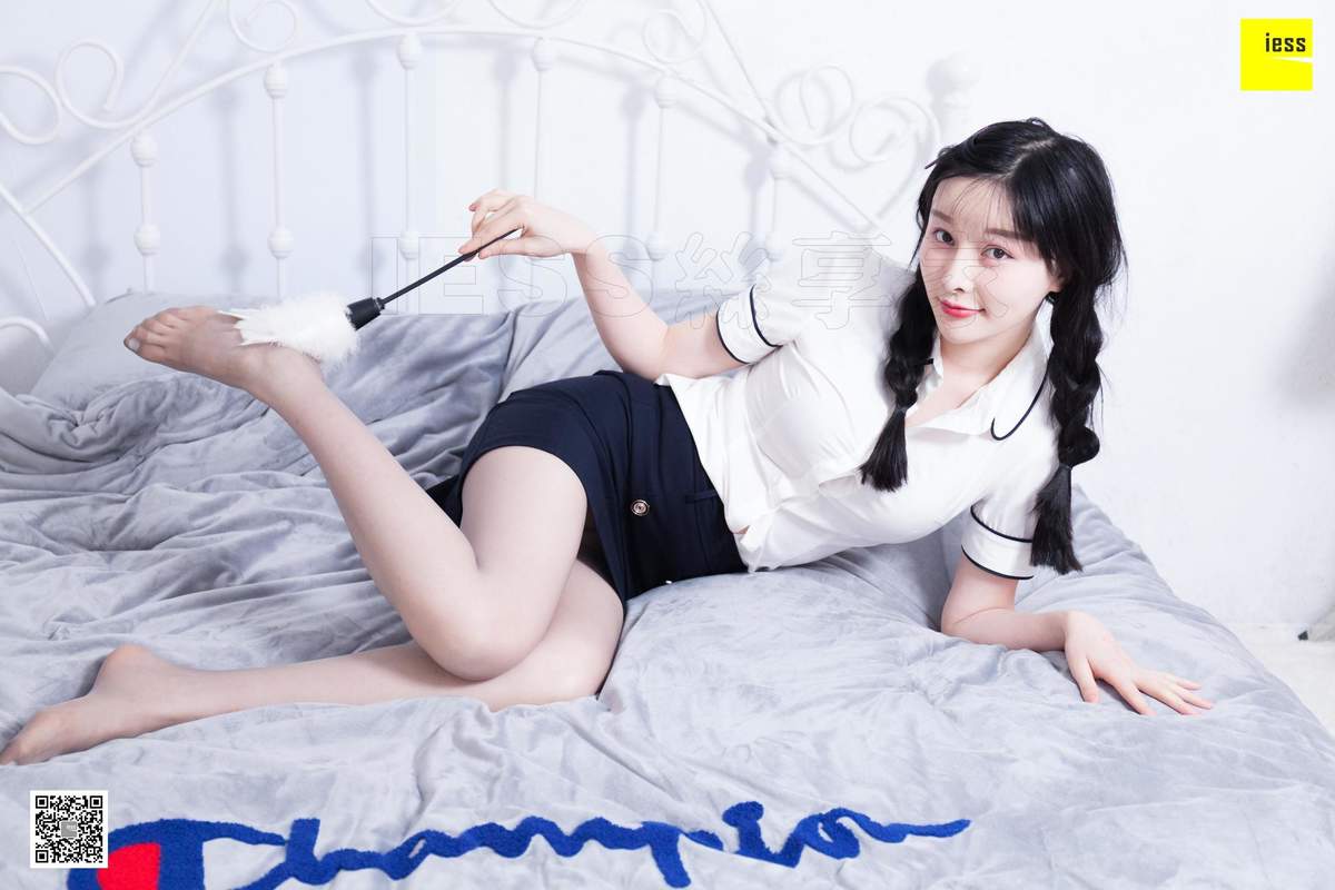 丝袜美腿图热辣总裁阿朱美腿酥胸莫名发情露骨高清美女写真图片图片