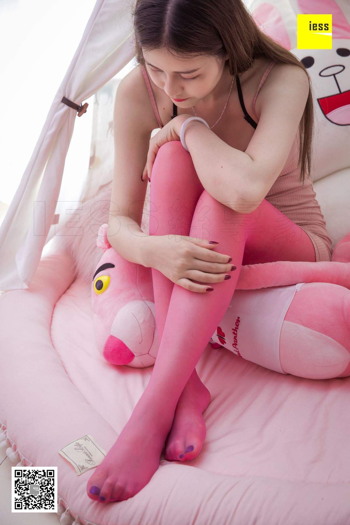 红丝袜美女图片
